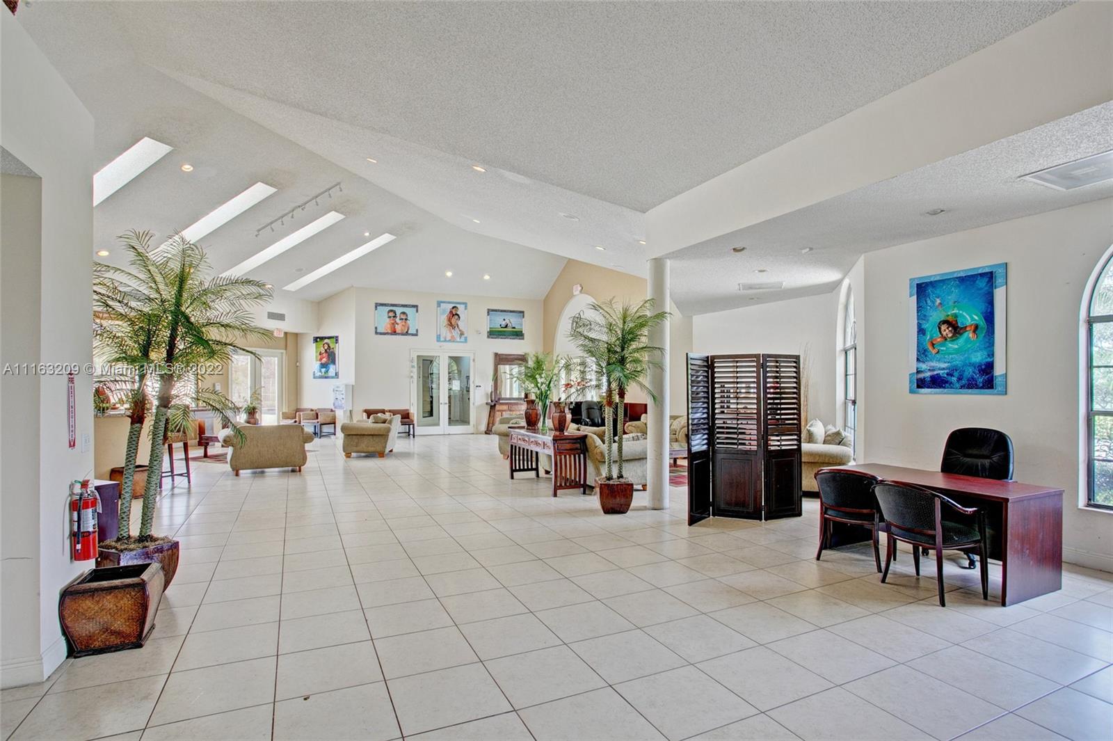PALM BEACH PLACE CONDO - Residential