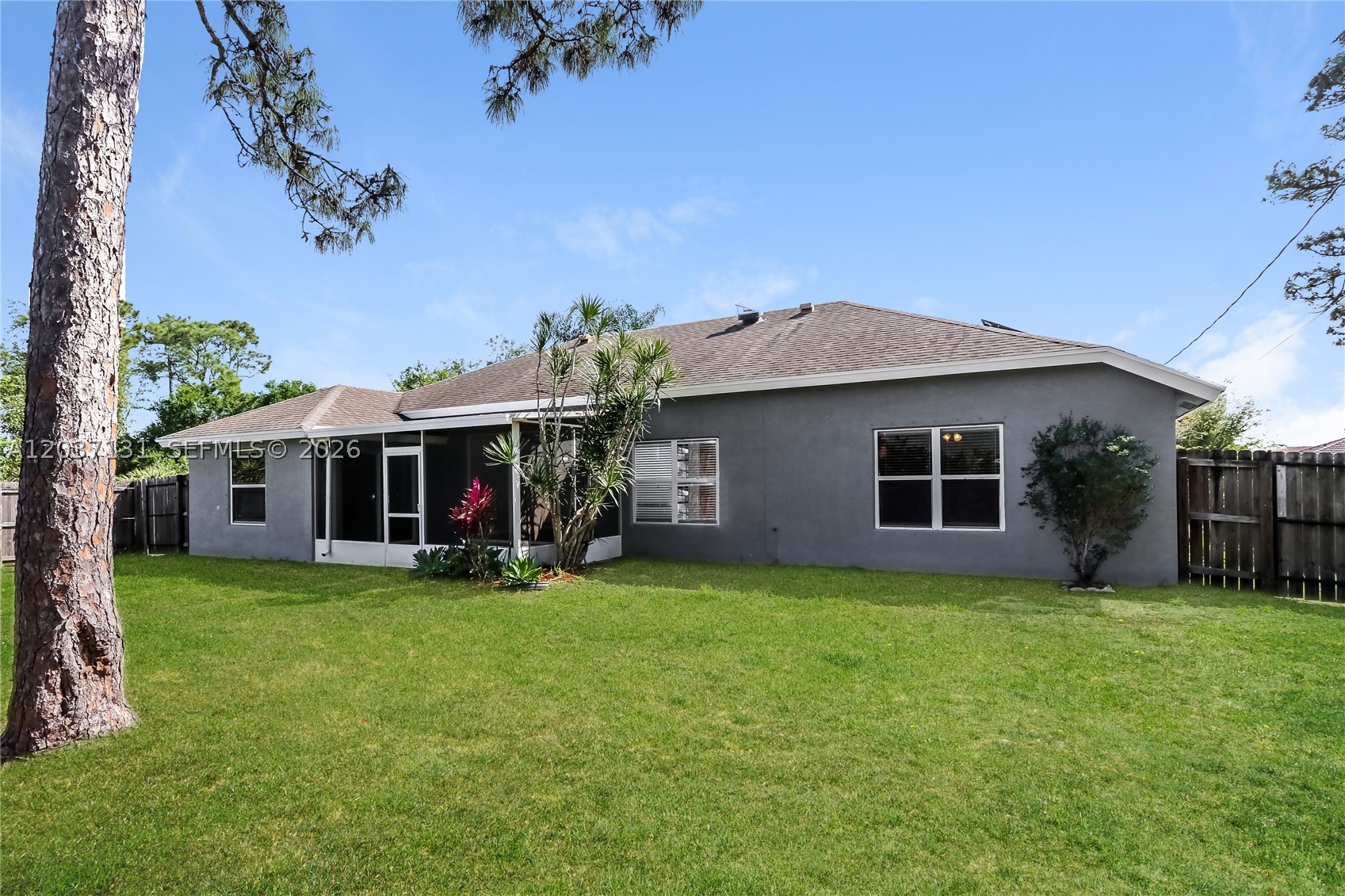 PORT ST LUCIE SECTION 17 - Residential