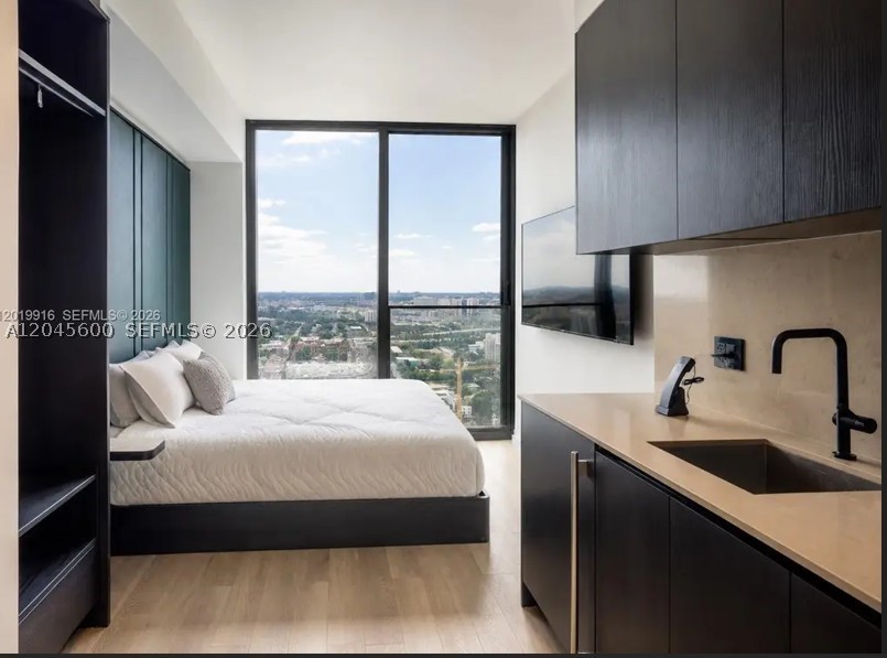 MIAMI NORTH - Residential