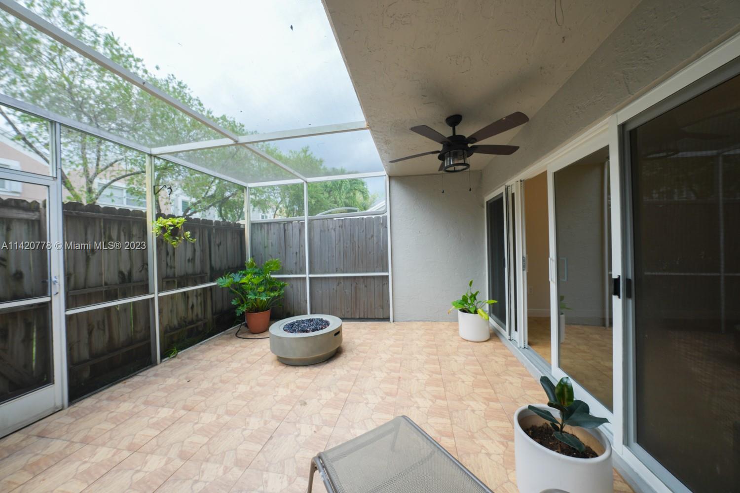 PEMBROKE LAKES SECTION SE - Residential Lease