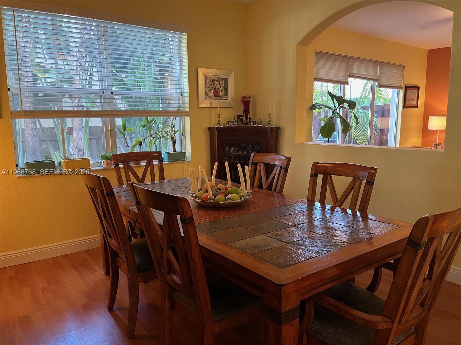 DORAL ISLES NORTH SEC ONE - Residential