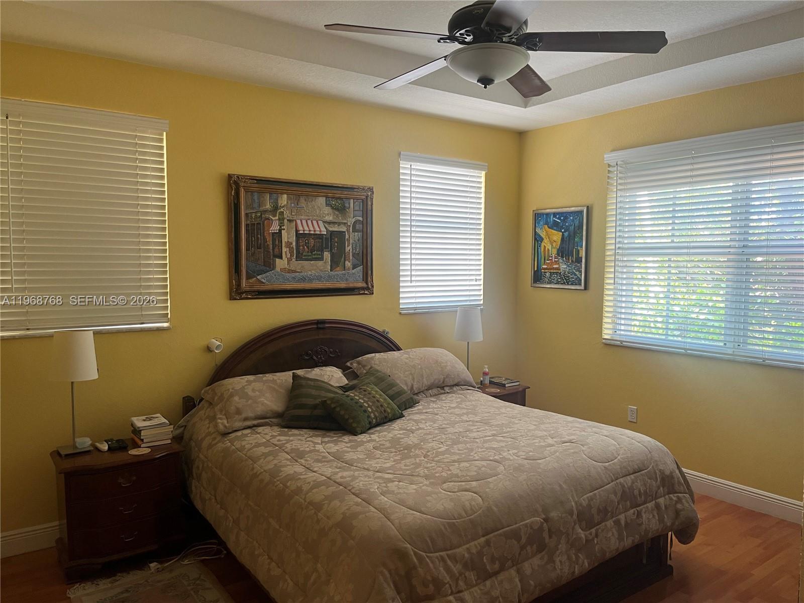 DORAL ISLES NORTH SEC ONE - Residential