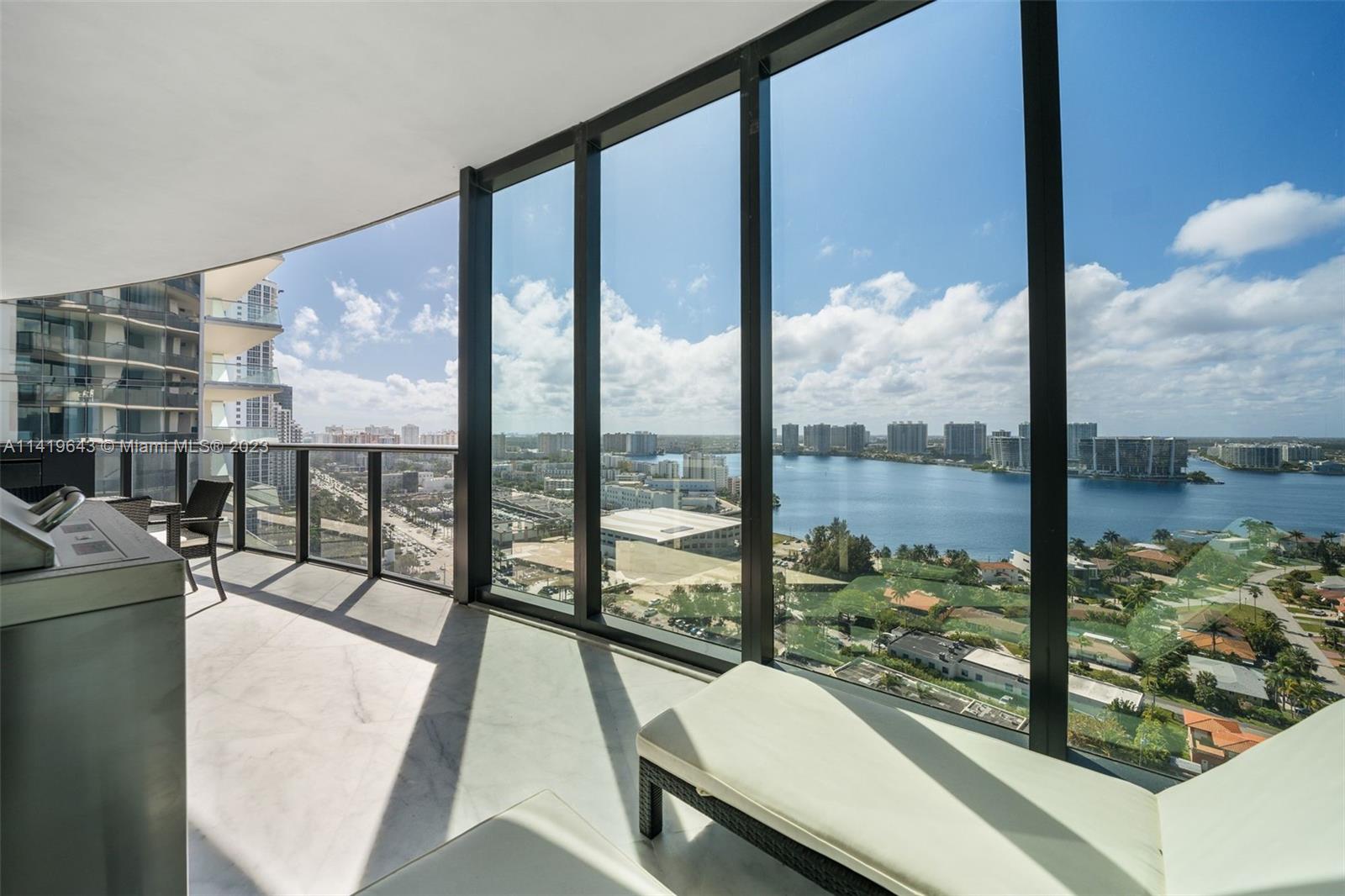 18555 COLLINS AVENUE COND - Residential Lease