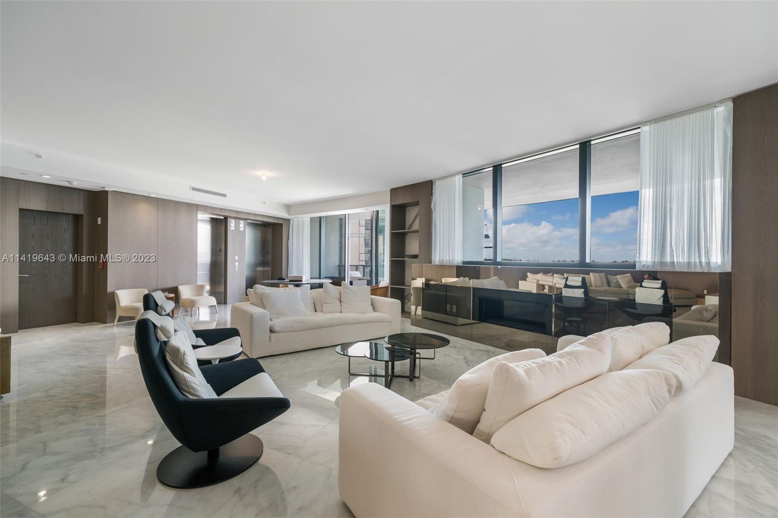 18555 COLLINS AVENUE COND - Residential Lease