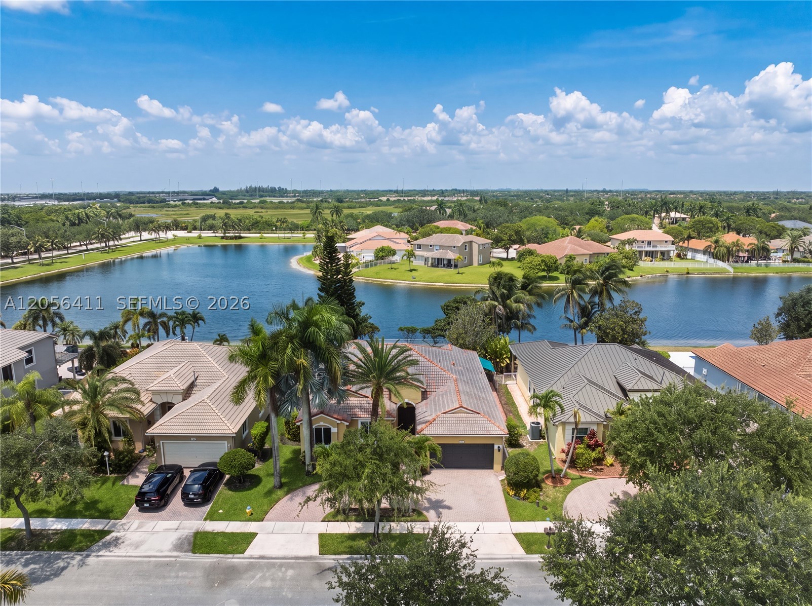 PEMBROKE FALLS - Residential