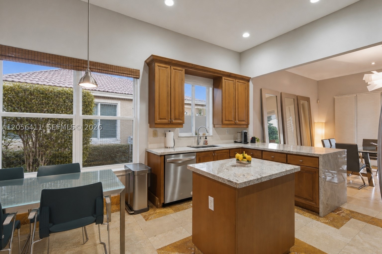 PEMBROKE FALLS - Residential