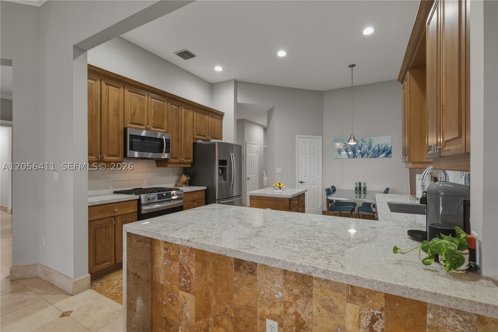 PEMBROKE FALLS - Residential