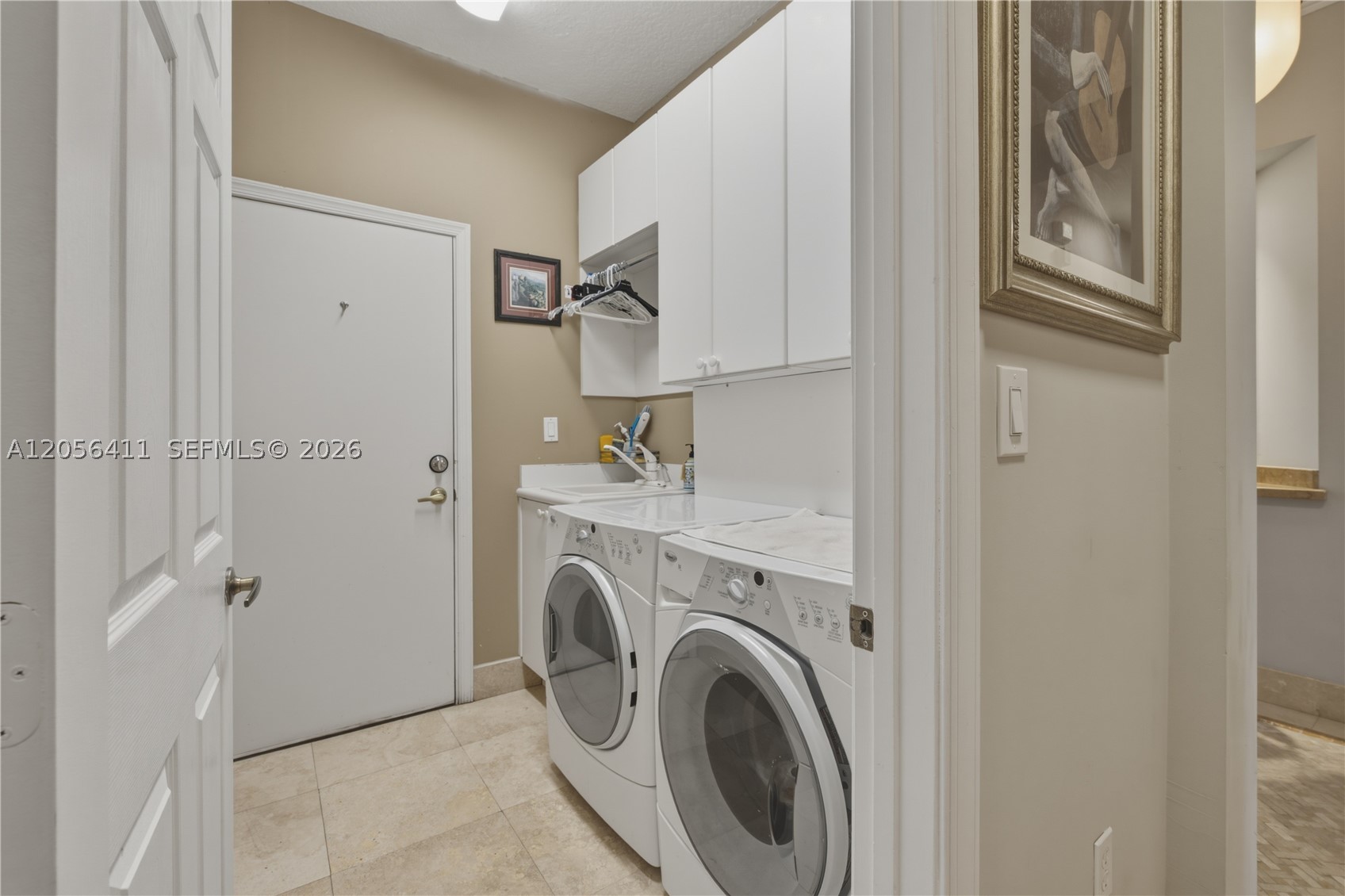 PEMBROKE FALLS - Residential