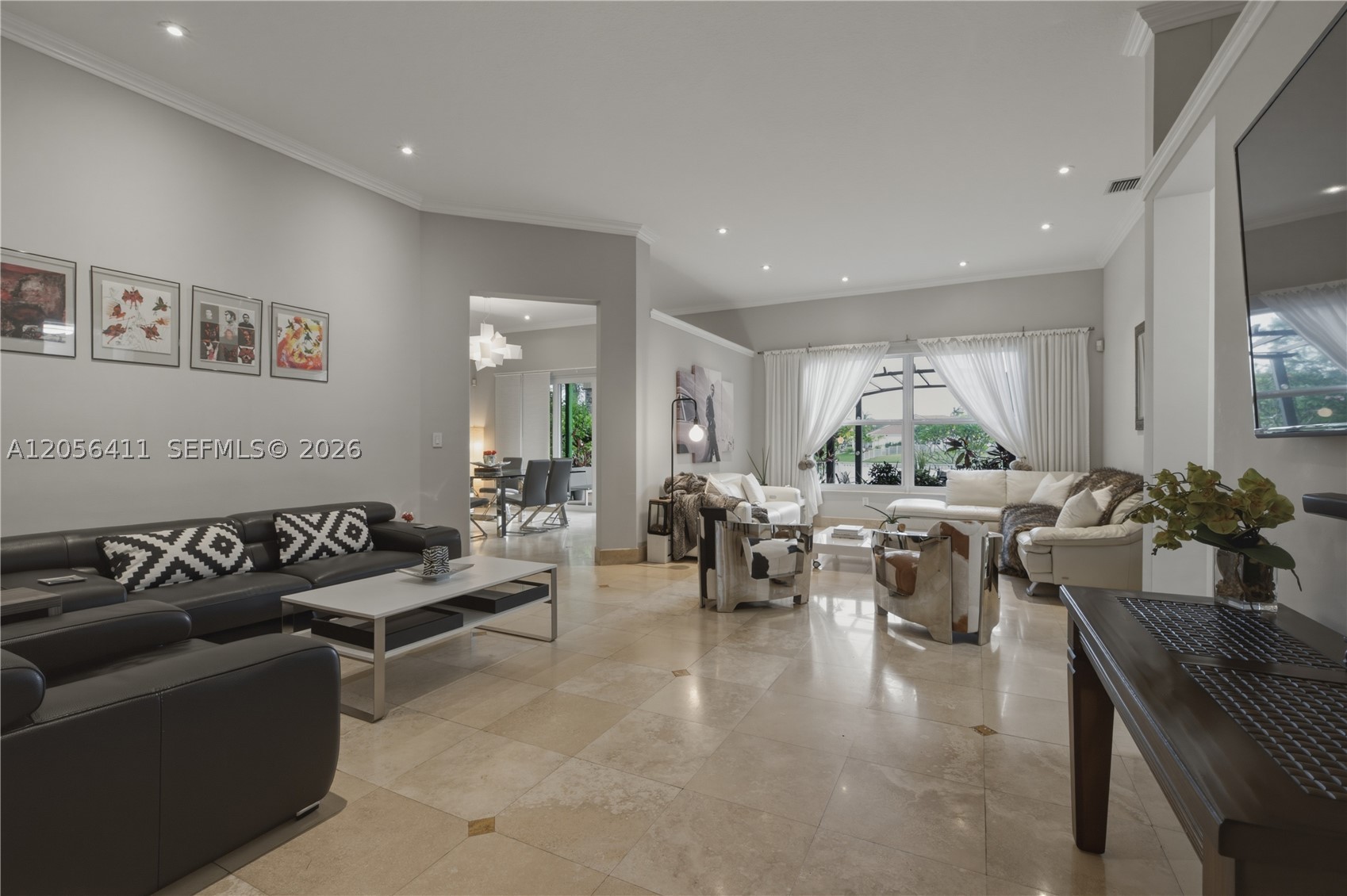 PEMBROKE FALLS - Residential