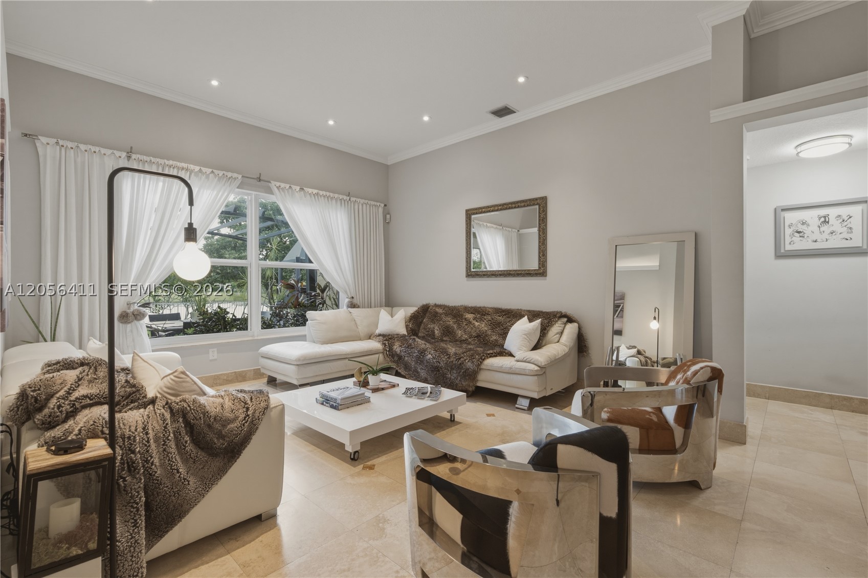 PEMBROKE FALLS - Residential