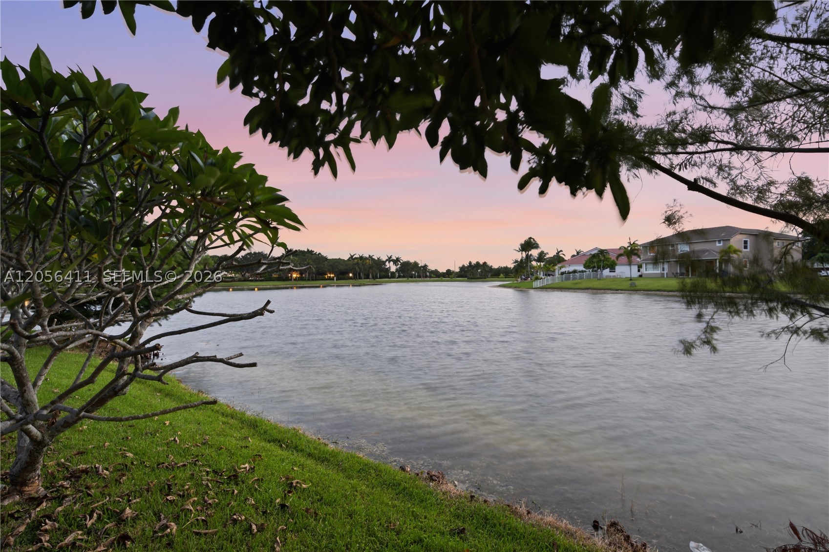 PEMBROKE FALLS - Residential
