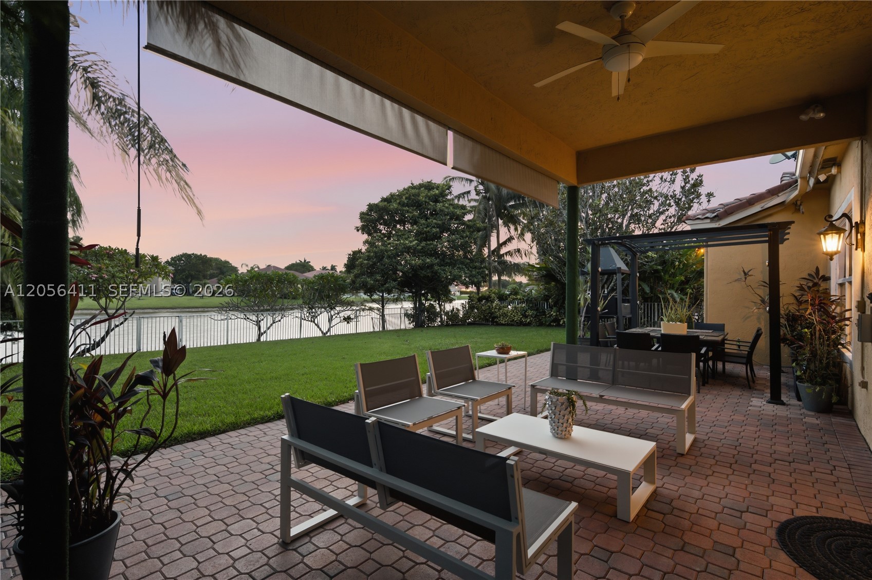 PEMBROKE FALLS - Residential