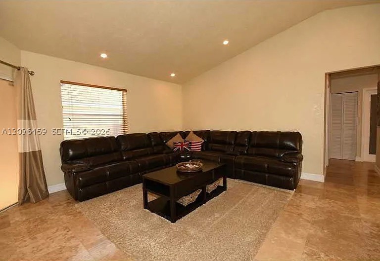 PEMBROKE LAKES SEC EIGHT - Residential Lease