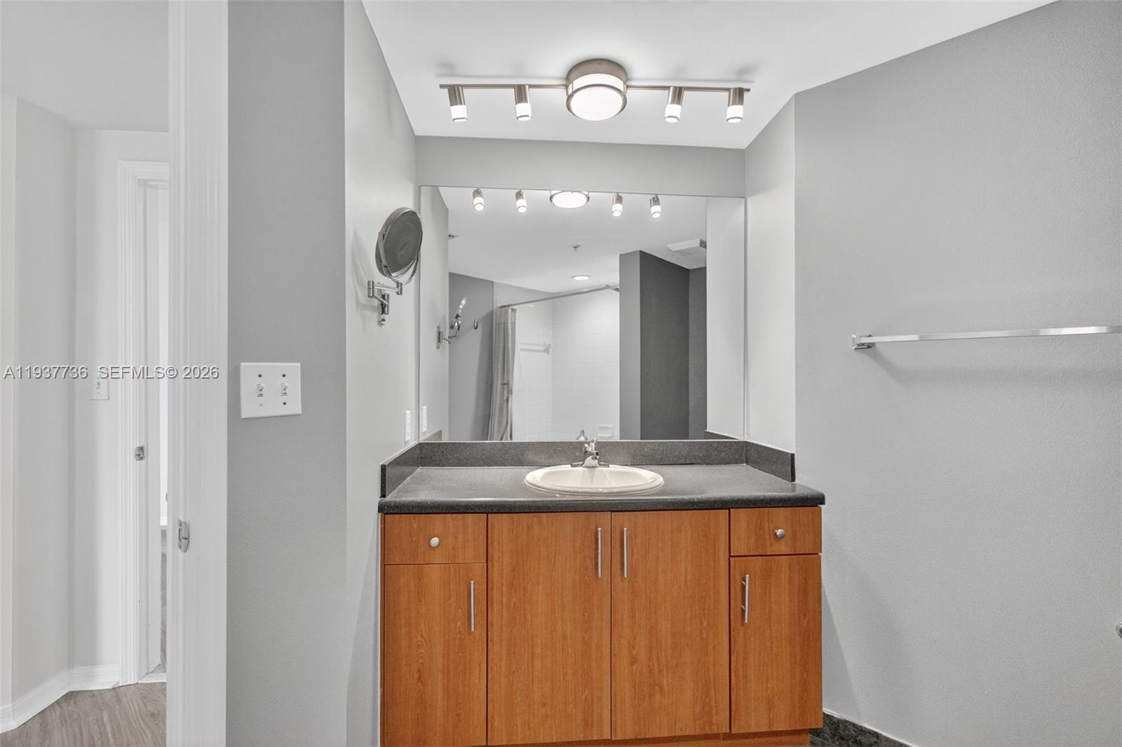 WAVERLY AT LAS OLAS CONDO - Residential