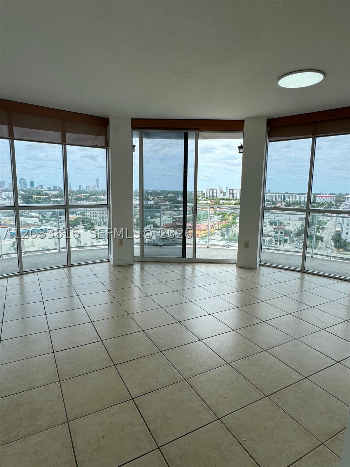 ALTOS DE MIAMI CONDO - Residential Lease