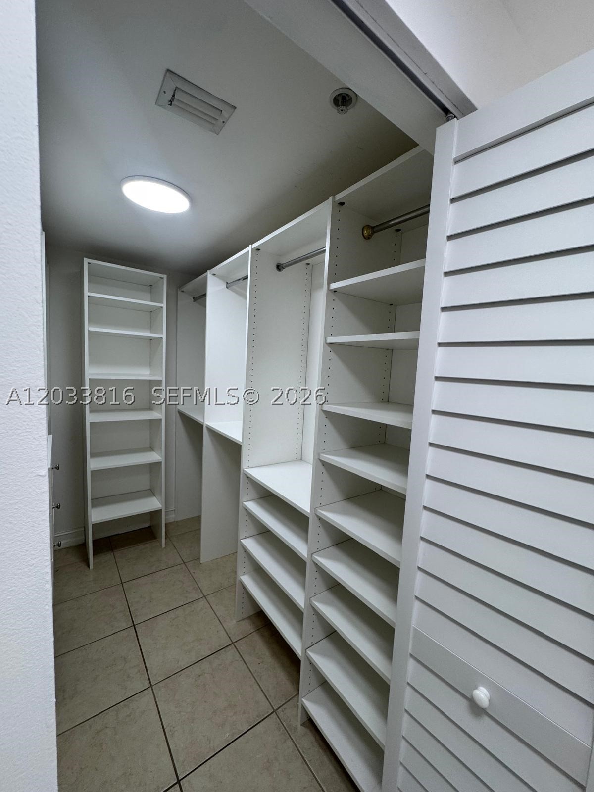 ALTOS DE MIAMI CONDO - Residential Lease