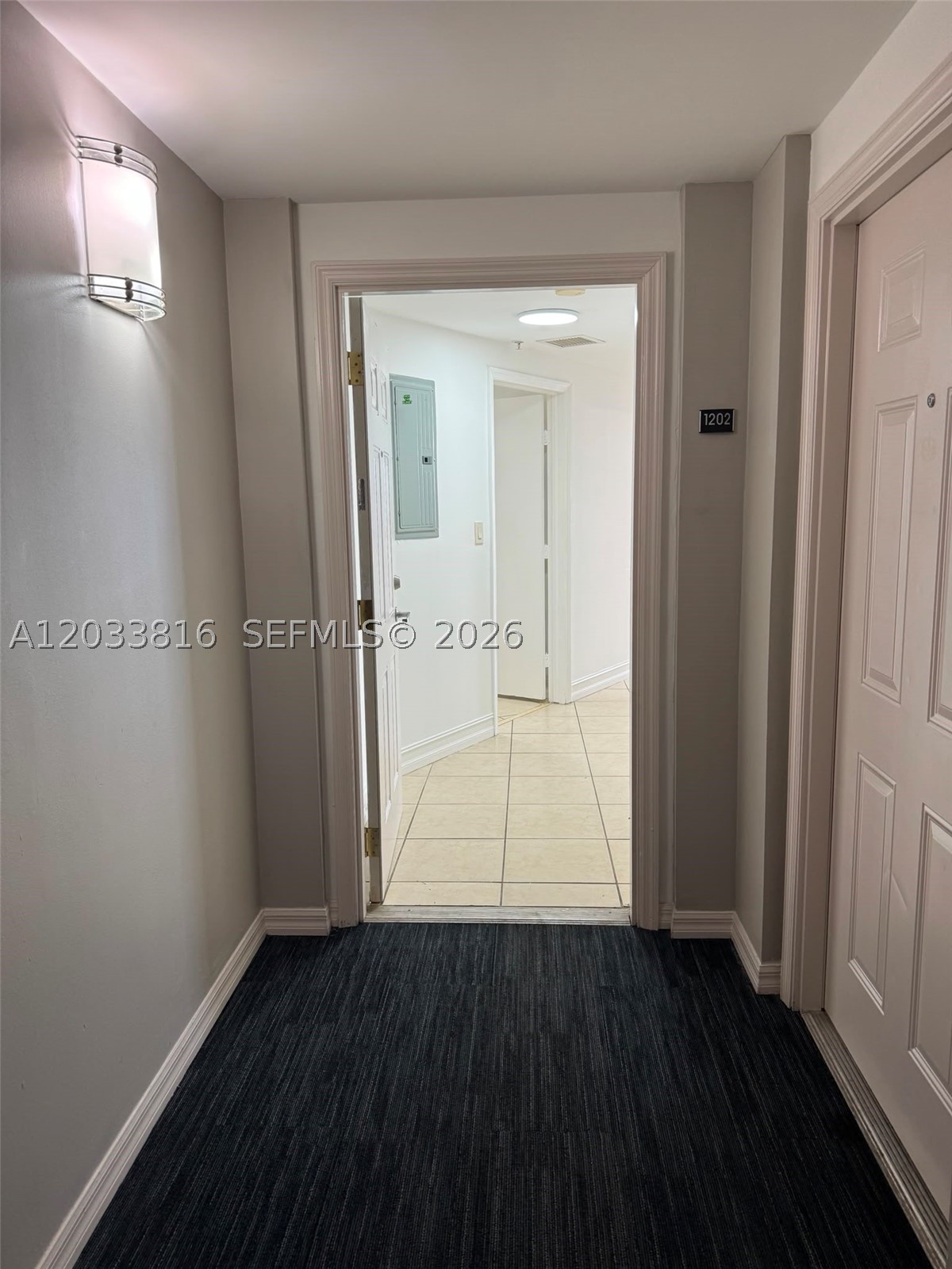 ALTOS DE MIAMI CONDO - Residential Lease