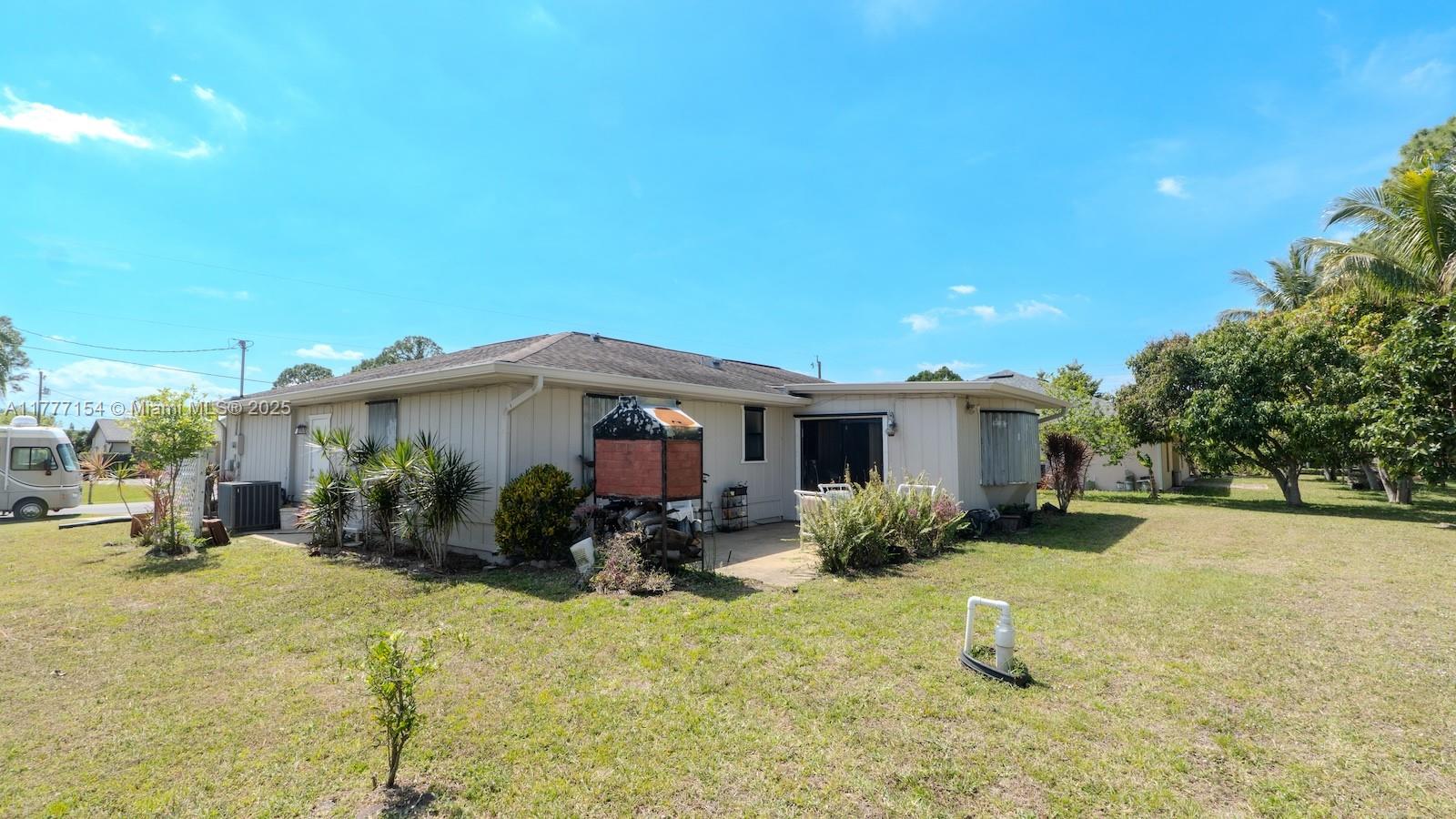 PORT ST LUCIE SECTION 3 - Residential