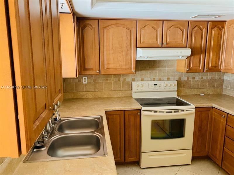 PARKWAY GARDENS - Residential