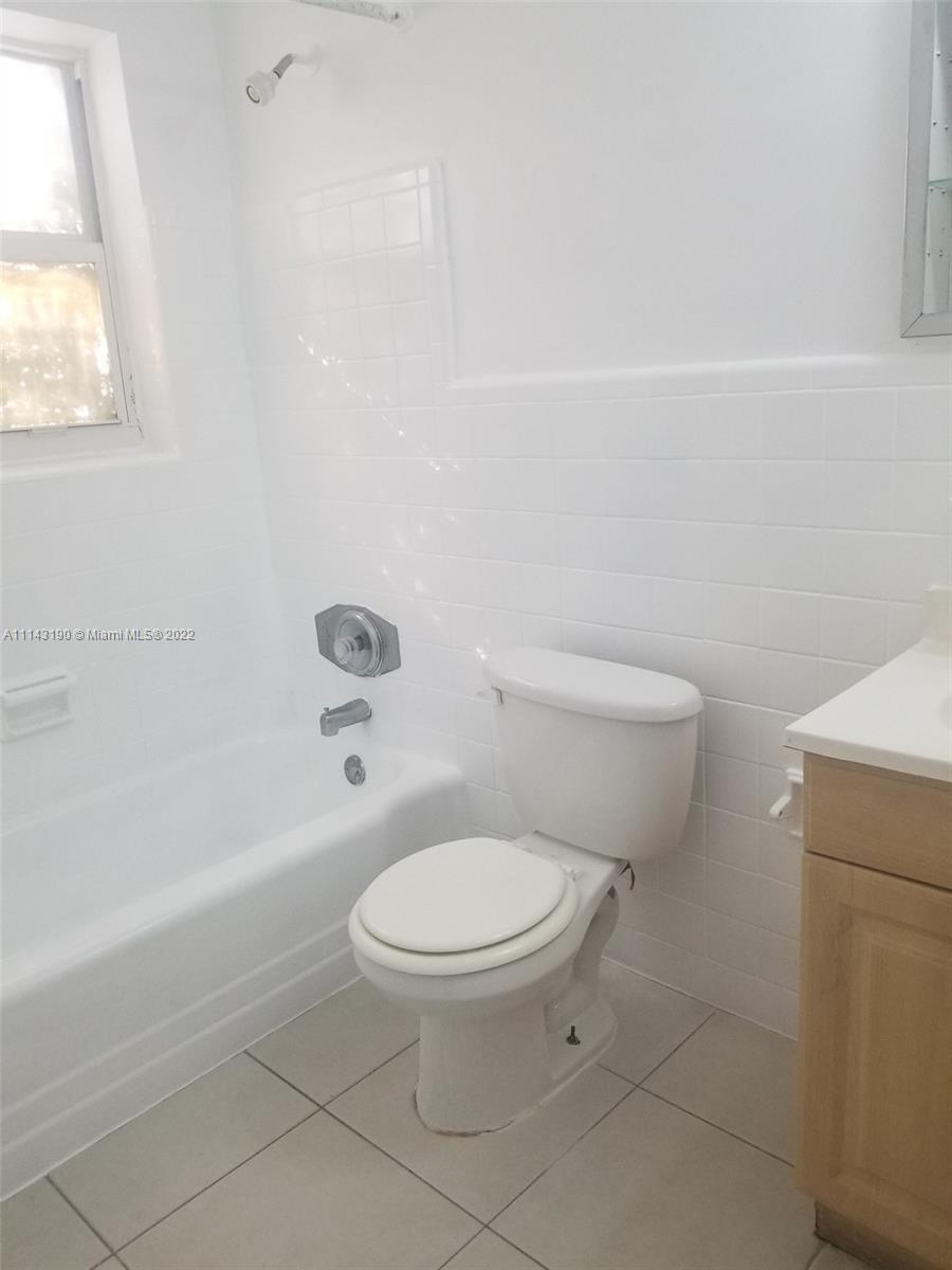 BREEZYWAY MANOR ADD - Residential Lease