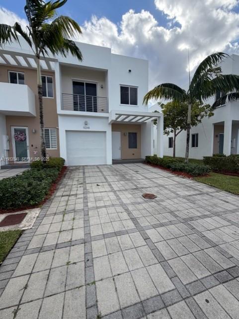 Beautiful townhouse located in the exclusive gated community of Neovita. The property features three bedrooms and 2.5 bathrooms, and includes a covered garage for one vehicle. It is in an excellent location, with highly rated schools within walking distance. The home offers access to an outstanding clubhouse with a swimming pool, gym, and more. A great opportunity not to be missed!