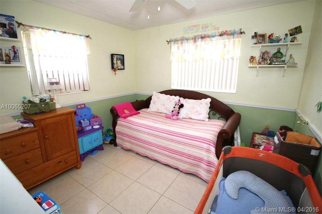 Boulevard Park 51-33 B - Residential