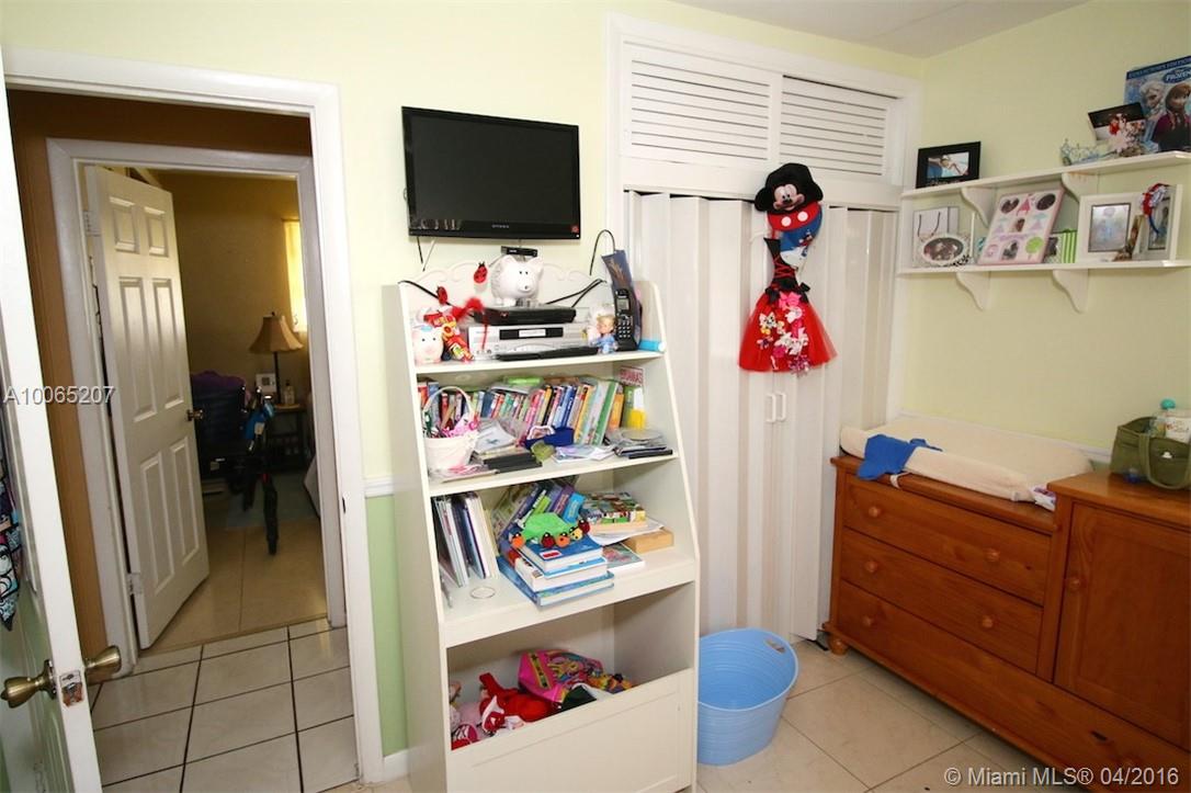 Boulevard Park 51-33 B - Residential