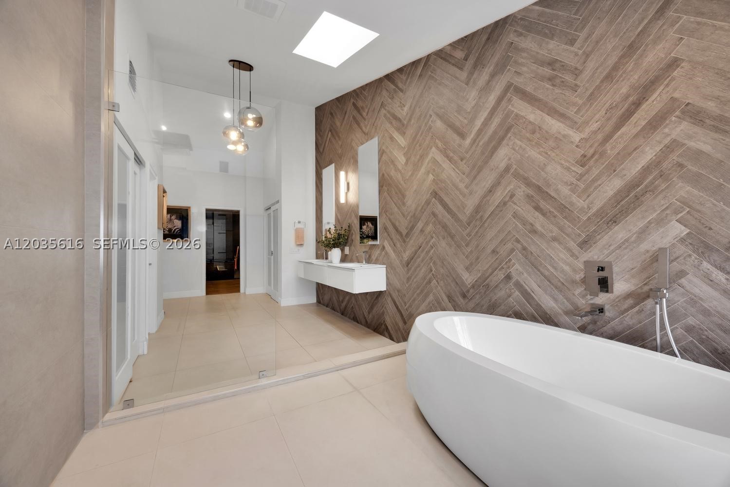 L HERMITAGE - Residential