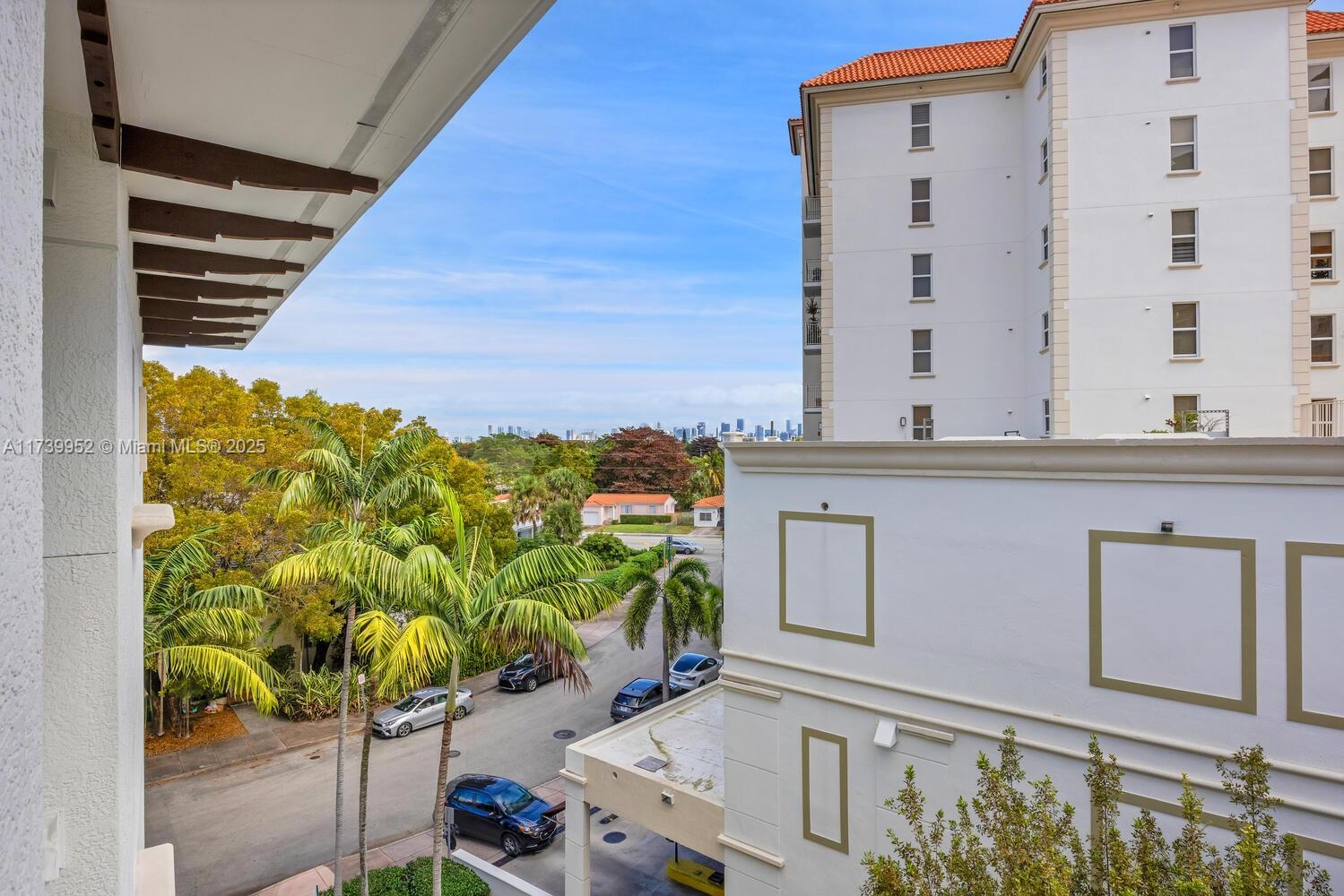 VILLA ALHAMBRA CONDO - Residential