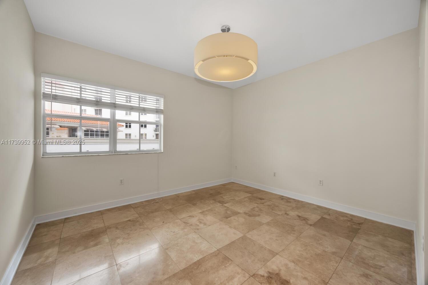 VILLA ALHAMBRA CONDO - Residential