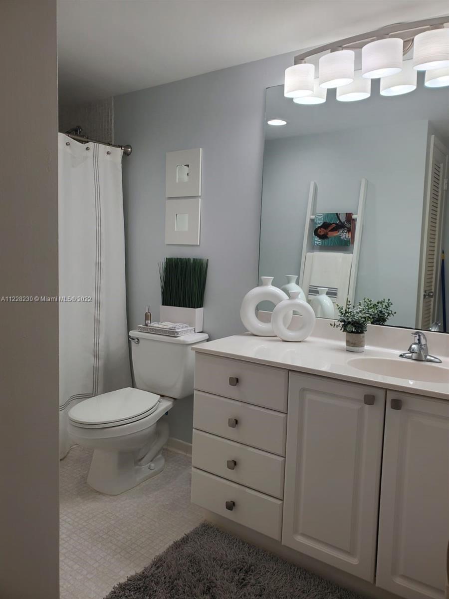 OCEANVIEW BUILDING B COND - Residential