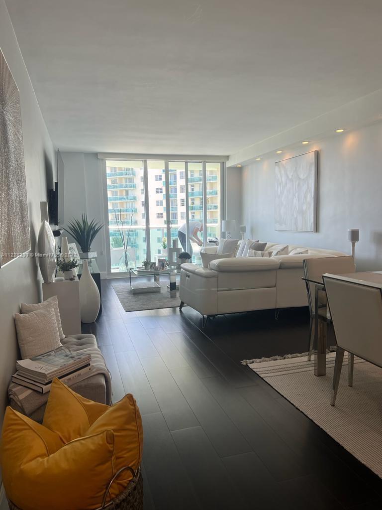 OCEANVIEW BUILDING B COND - Residential