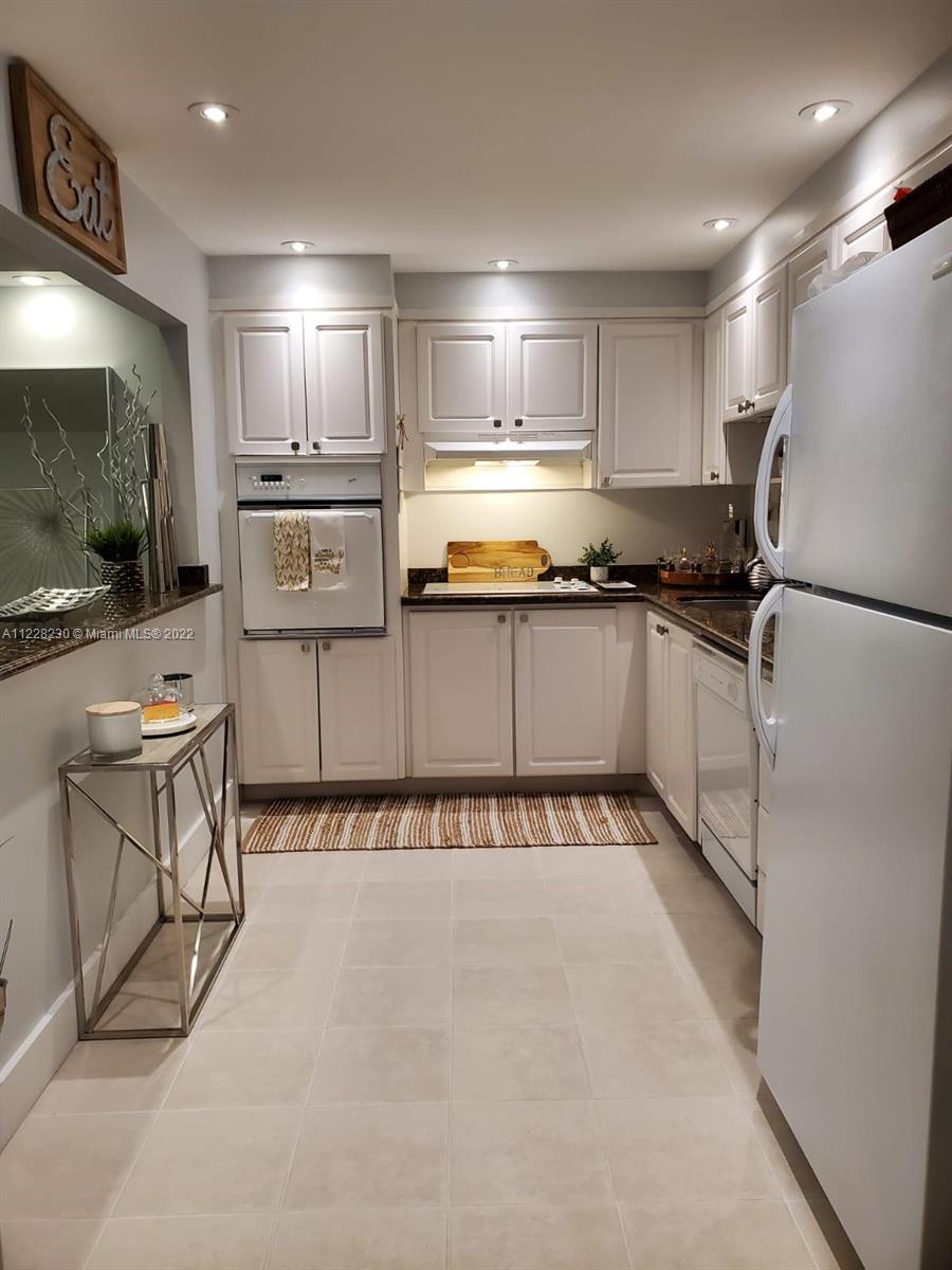OCEANVIEW BUILDING B COND - Residential