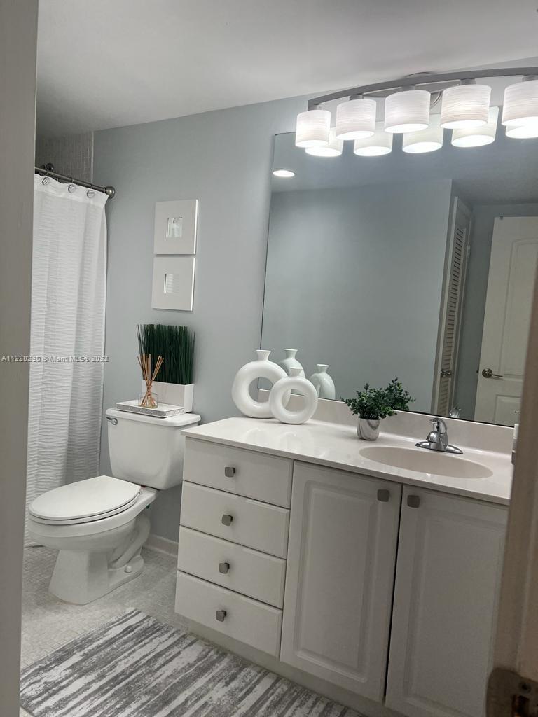 OCEANVIEW BUILDING B COND - Residential