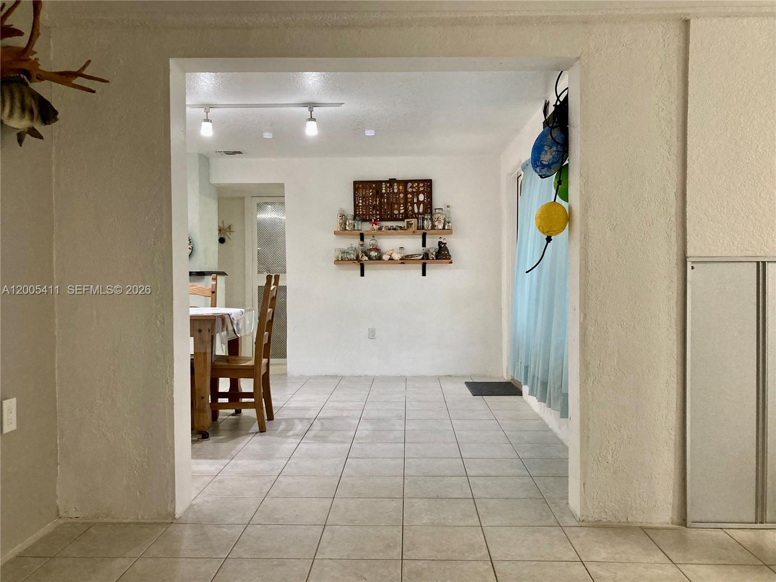 BAYSHORES - Residential