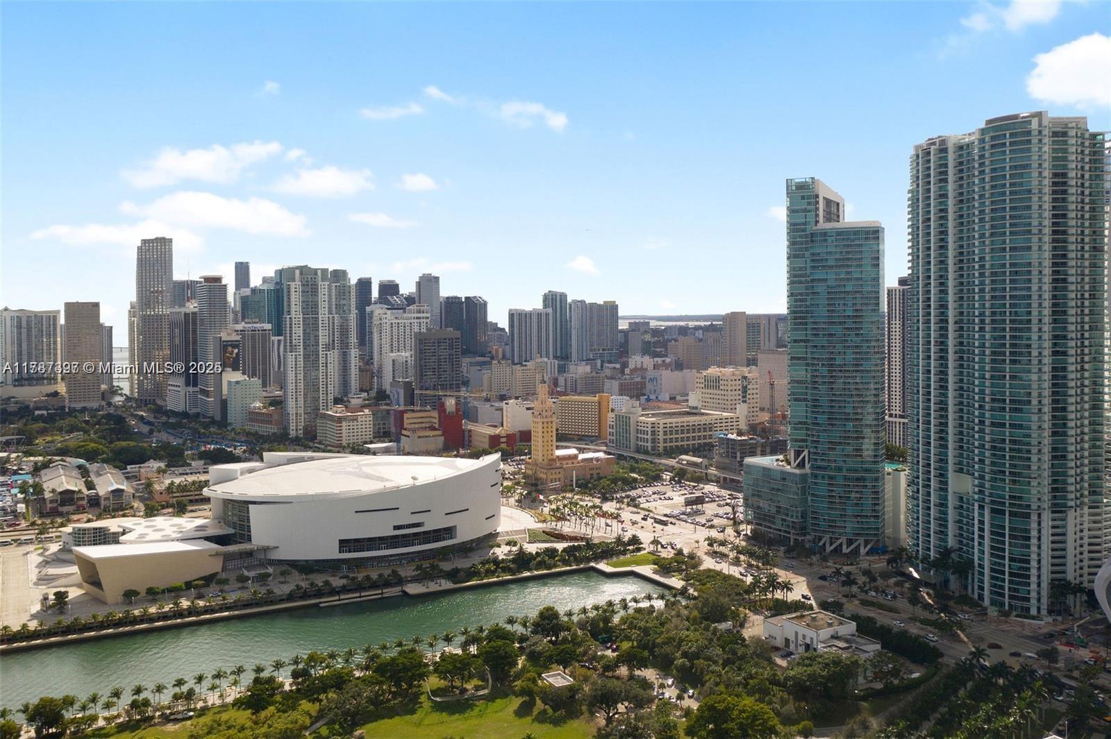900 BISCAYNE BAY CONDO - Residential