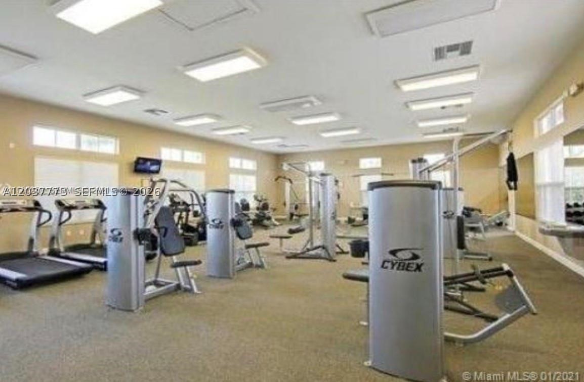 THE COURTS AT BAYSHORE I - Residential Lease