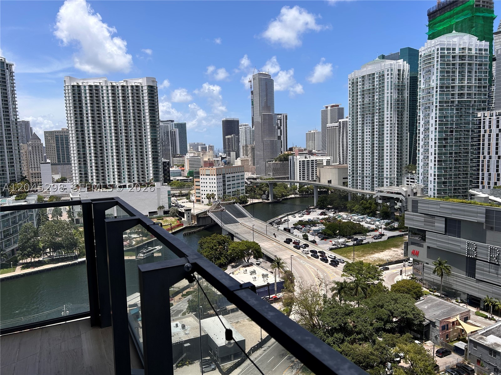 RISE CONDO - Residential Lease