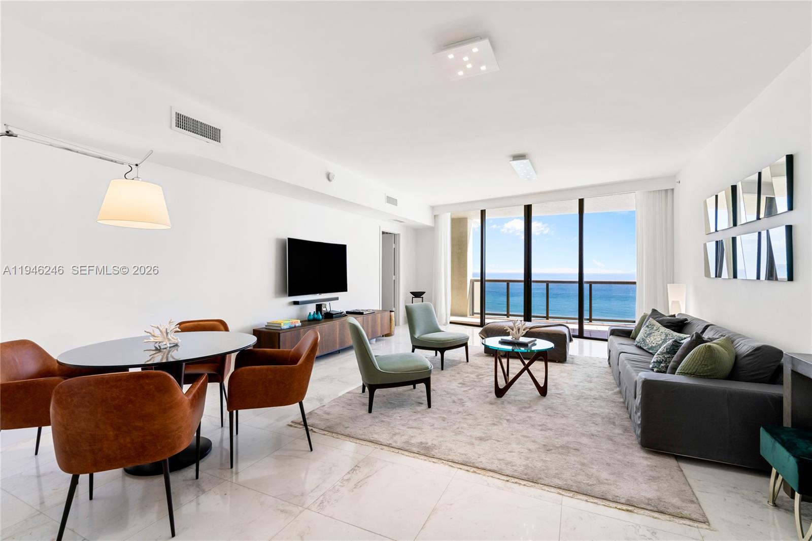 SAYAN CONDO - Residential