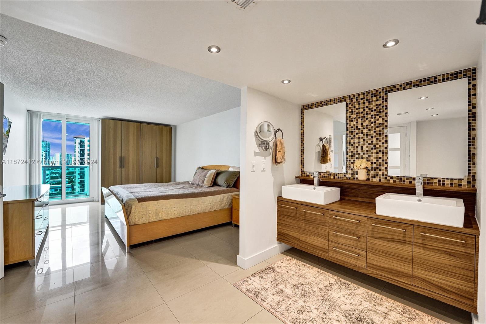 ARLEN HOUSE EAST CONDO - Residential