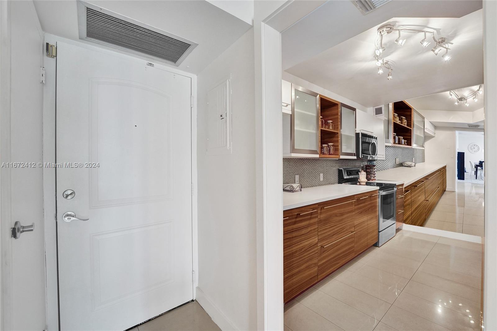 ARLEN HOUSE EAST CONDO - Residential