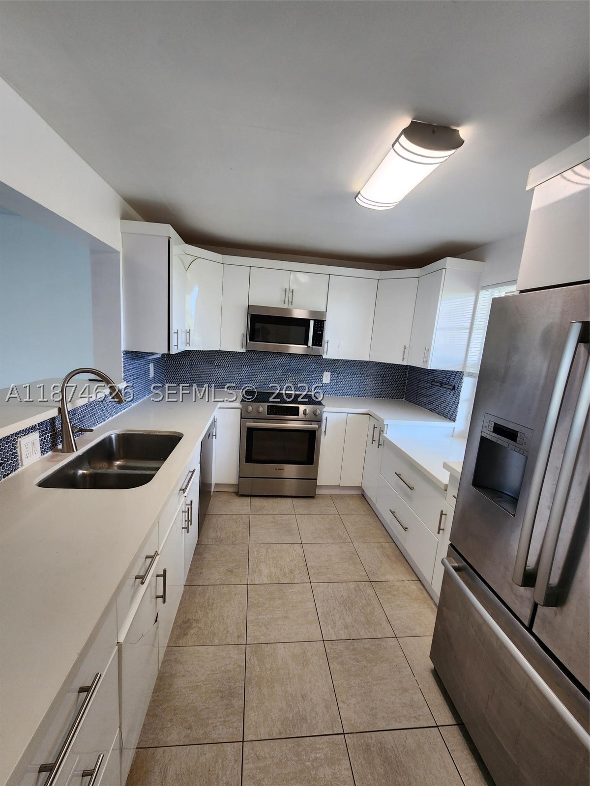 MEADOWBROOK LAKES CONDO - Residential