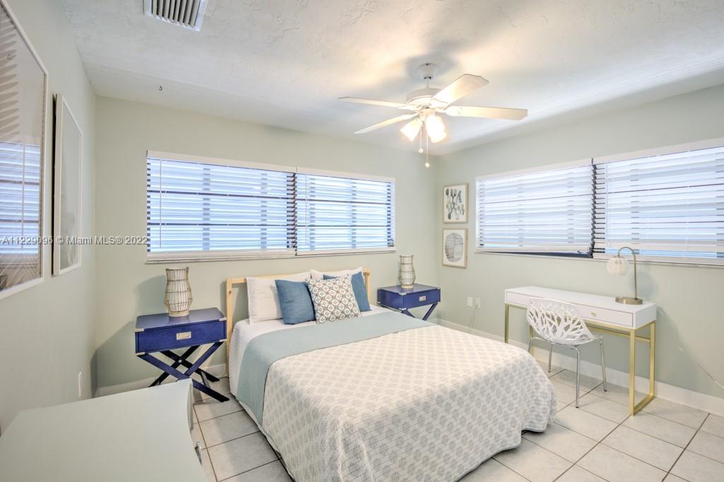 SOMBRERO BEACH VILLAGE - Residential