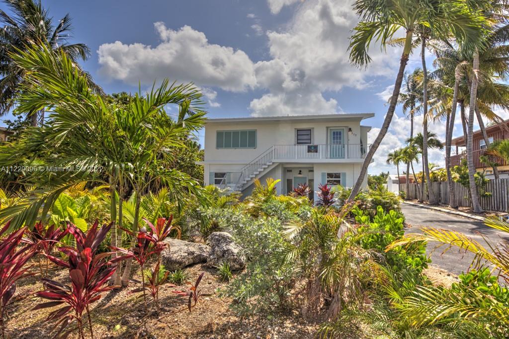 SOMBRERO BEACH VILLAGE - Residential