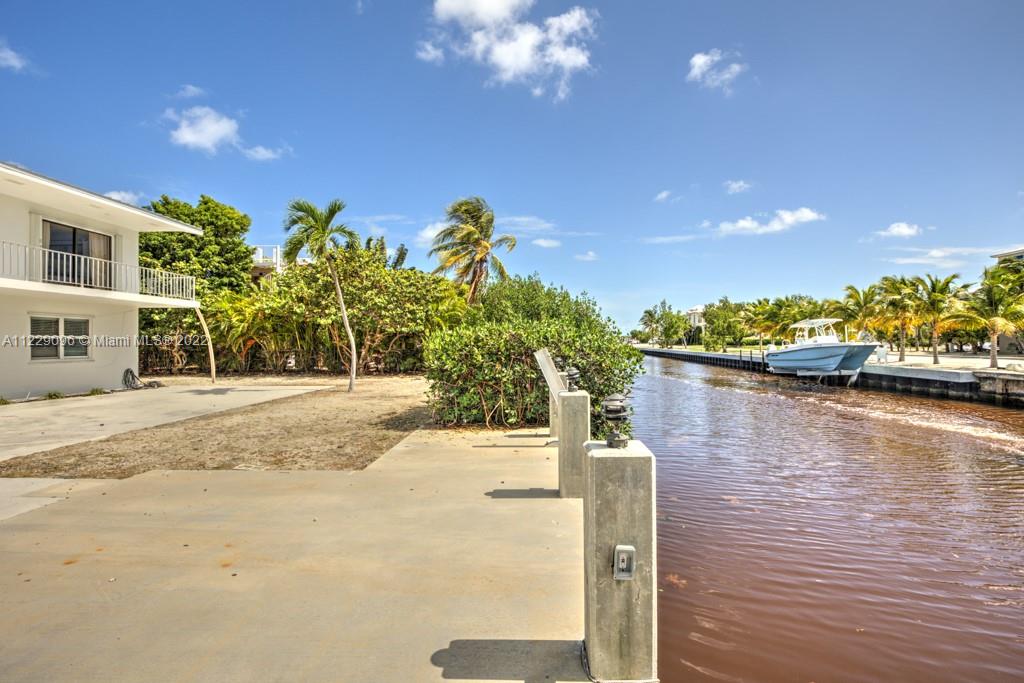 SOMBRERO BEACH VILLAGE - Residential