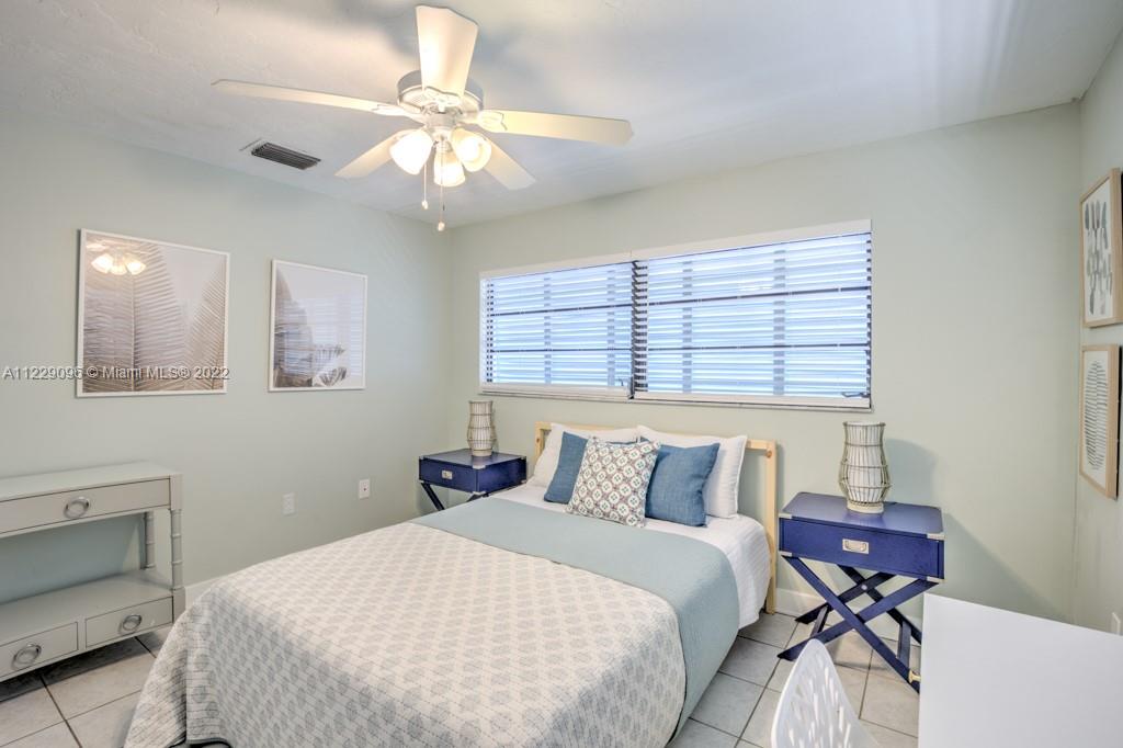 SOMBRERO BEACH VILLAGE - Residential