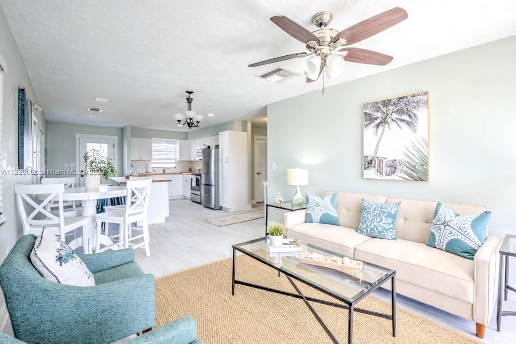 SOMBRERO BEACH VILLAGE - Residential