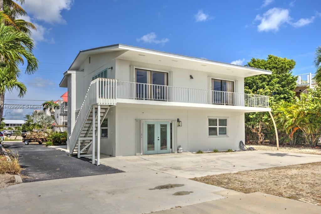 SOMBRERO BEACH VILLAGE - Residential
