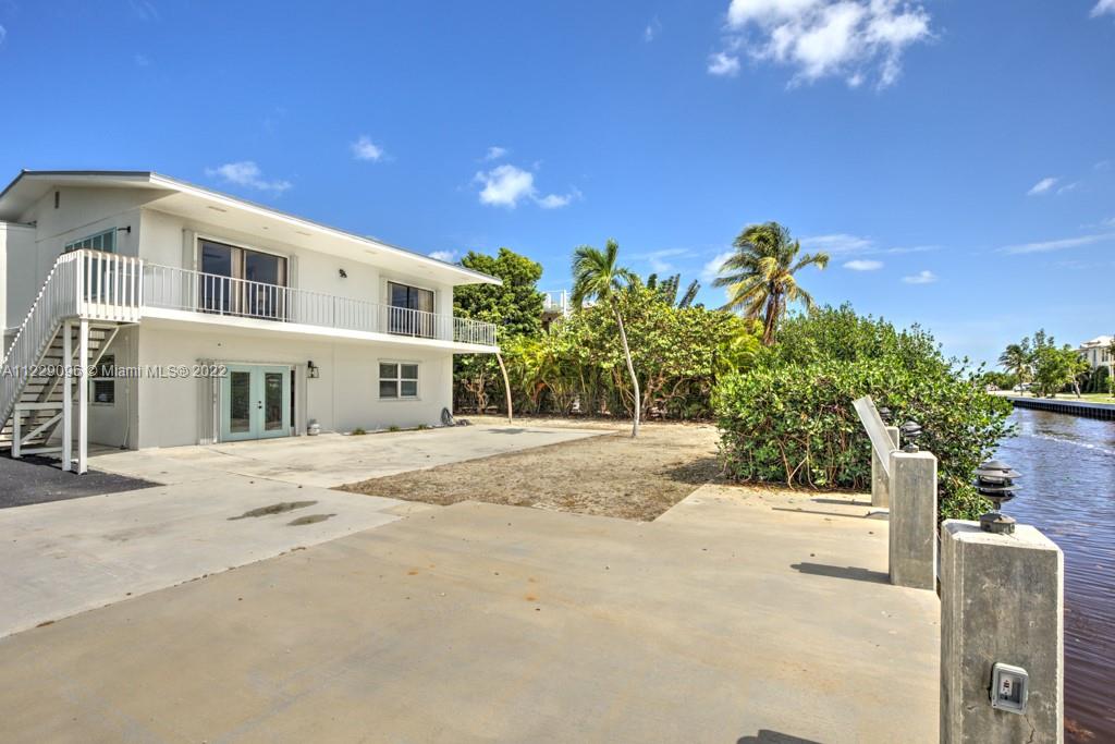 SOMBRERO BEACH VILLAGE - Residential