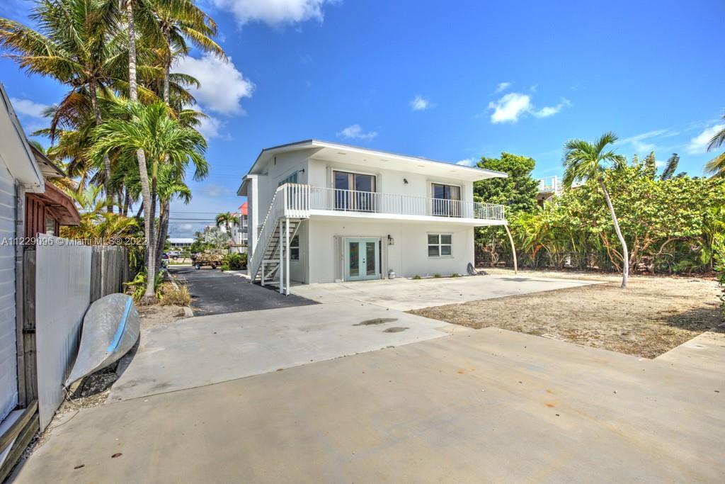 SOMBRERO BEACH VILLAGE - Residential